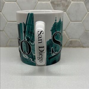 2013 San Diego California Collector Mug Raised Lettering Coffee Tea Green White